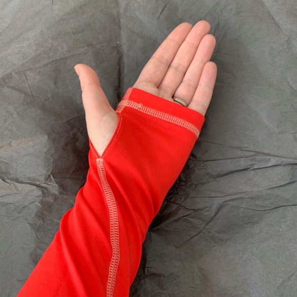 DONATED Nike Pro Dri-Fit Red Top - Picture 5 of 8